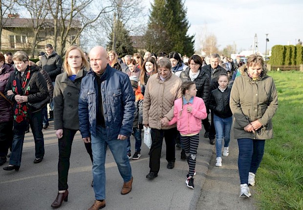Parafialna droga krzyżowa
