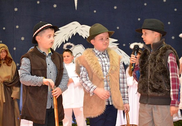 Kiermasz bożonarodzeniowy - jasełka