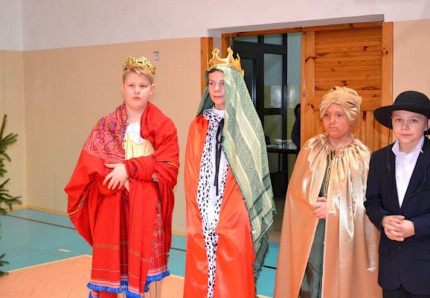 Kiermasz bożonarodzeniowy - jasełka