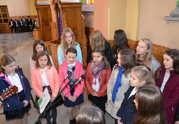 Dzień Edukacji Narodowej i pasowanie pierwszak&oacute;w