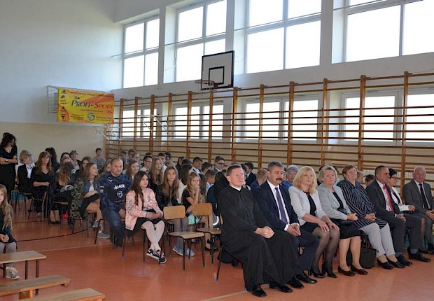 Dzień Edukacji Narodowej i pasowanie pierwszak&oacute;w