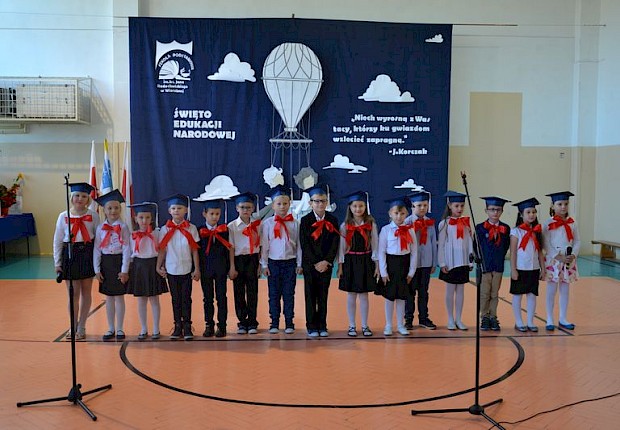 Dzień Edukacji Narodowej i pasowanie pierwszak&oacute;w