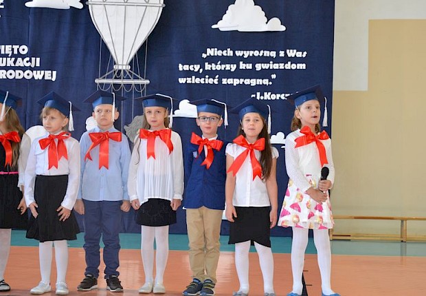 Dzień Edukacji Narodowej i pasowanie pierwszak&oacute;w