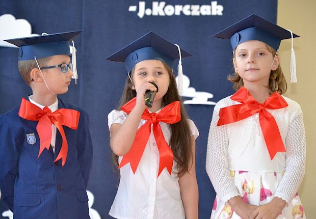 Dzień Edukacji Narodowej i pasowanie pierwszak&oacute;w