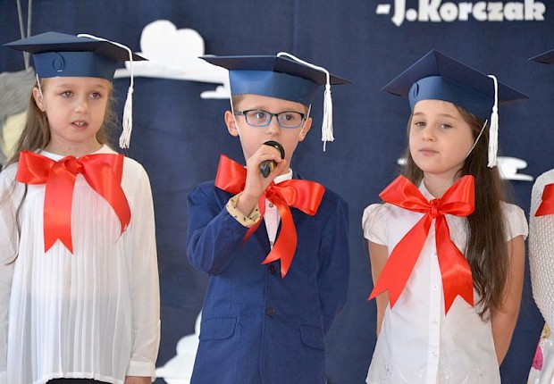 Dzień Edukacji Narodowej i pasowanie pierwszak&oacute;w
