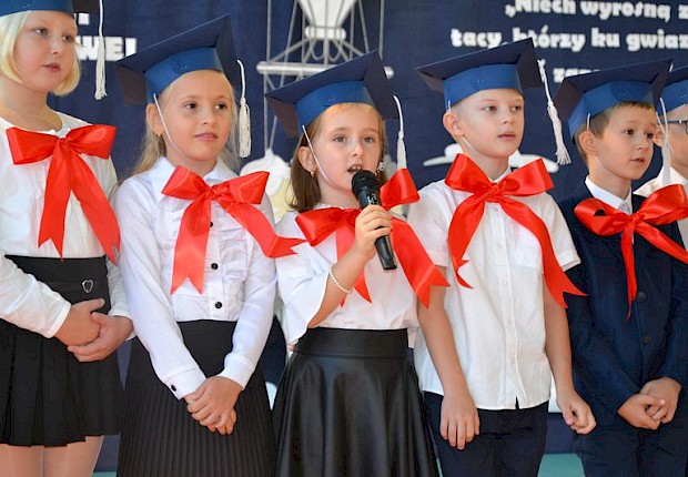 Dzień Edukacji Narodowej i pasowanie pierwszak&oacute;w