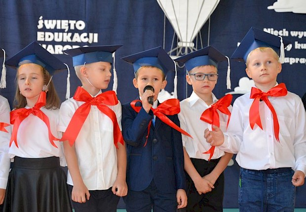 Dzień Edukacji Narodowej i pasowanie pierwszak&oacute;w