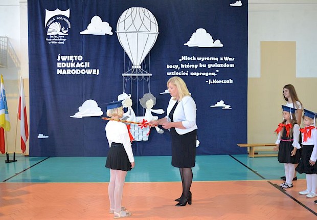 Dzień Edukacji Narodowej i pasowanie pierwszak&oacute;w