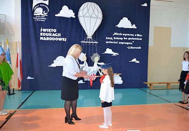 Dzień Edukacji Narodowej i pasowanie pierwszak&oacute;w