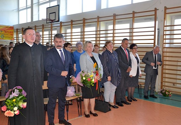Dzień Edukacji Narodowej i pasowanie pierwszak&oacute;w
