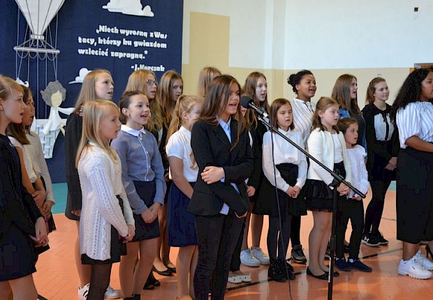 Dzień Edukacji Narodowej i pasowanie pierwszak&oacute;w