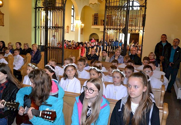 Pielgrzymka dzieci komunijnych do Sanktuarium Matki Bożej Pięknej Miłości