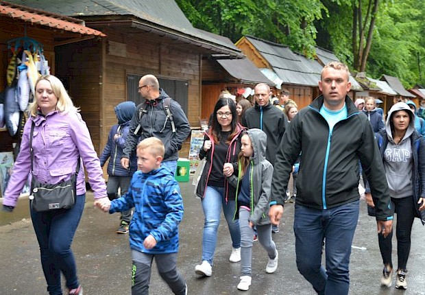 Pielgrzymka dzieci komunijnych do Sanktuarium Matki Bożej Pięknej Miłości
