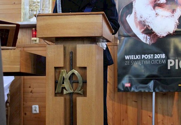 Wielki Piątek: liturgia Męki Pańskiej
