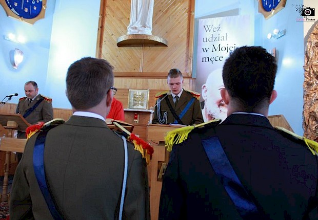 Wielki Piątek: liturgia Męki Pańskiej