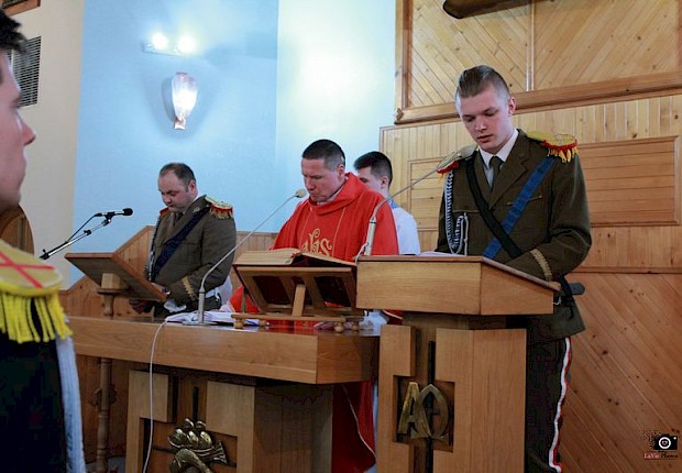 Wielki Piątek: liturgia Męki Pańskiej