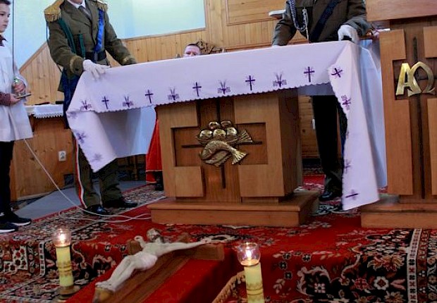 Wielki Piątek: liturgia Męki Pańskiej