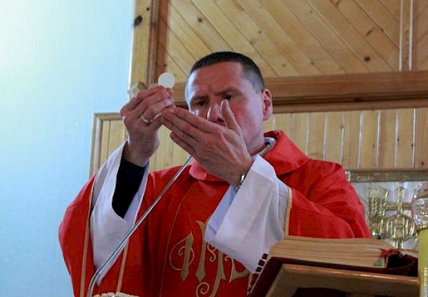 Wielki Piątek: liturgia Męki Pańskiej