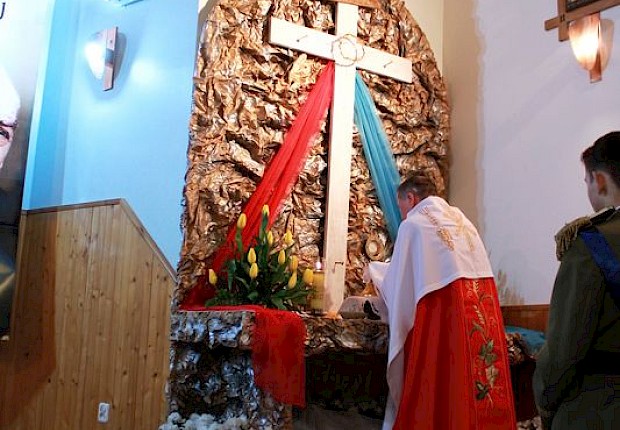 Wielki Piątek: liturgia Męki Pańskiej