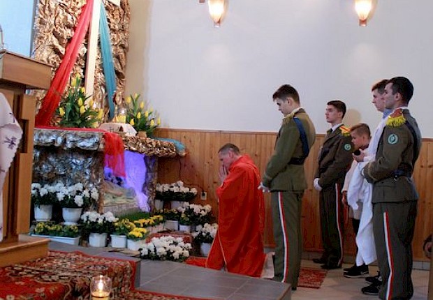 Wielki Piątek: liturgia Męki Pańskiej