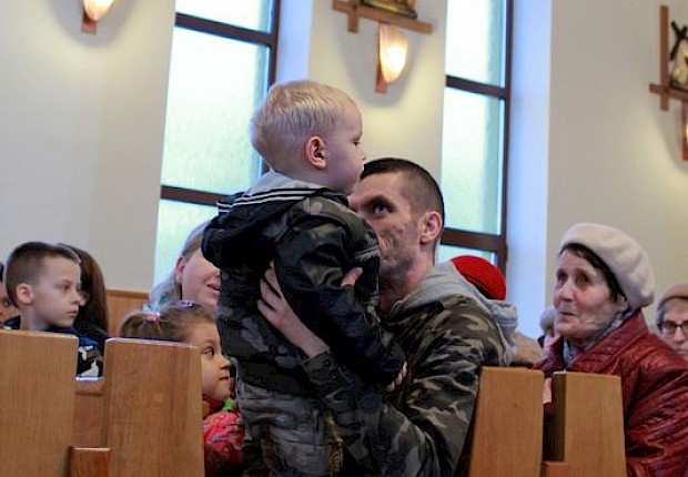 Wielki Piątek: liturgia Męki Pańskiej
