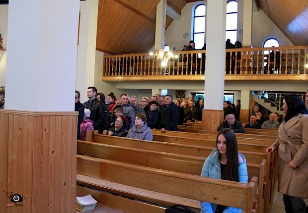 Wielki Piątek: liturgia Męki Pańskiej