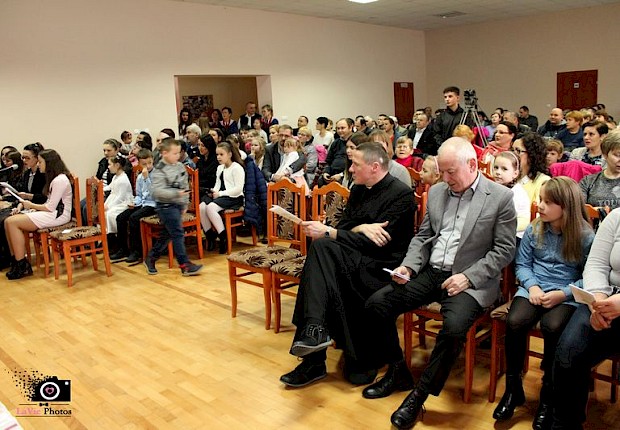 Jasełka i V Parafialny Przegląd Kolęd i Pastorałek