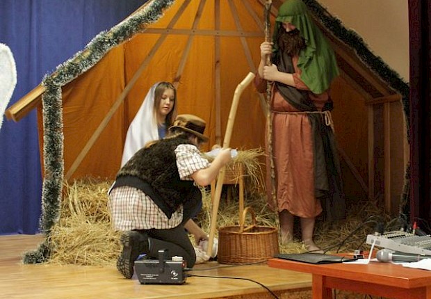 Jasełka i V Parafialny Przegląd Kolęd i Pastorałek