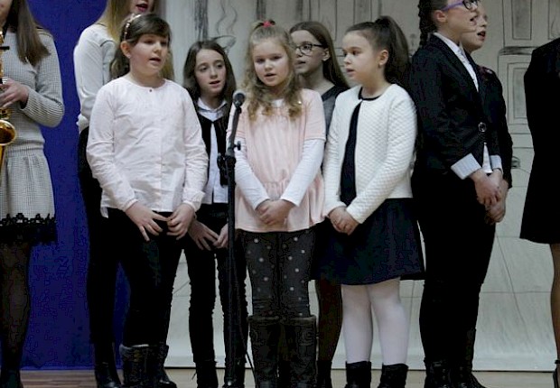 Jasełka i V Parafialny Przegląd Kolęd i Pastorałek