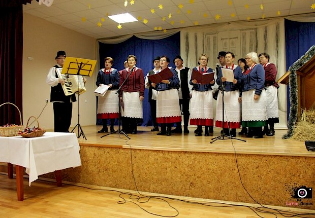 Jasełka i V Parafialny Przegląd Kolęd i Pastorałek