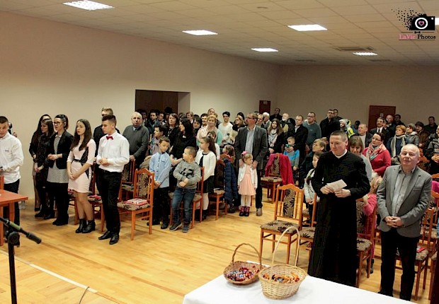 Jasełka i V Parafialny Przegląd Kolęd i Pastorałek