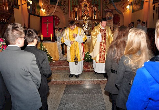 Perygrynacja krzyża cz. IV i Bierzmowanie