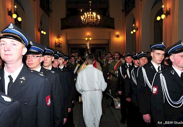 Wielka Sobota - poświęcenie pokarm&oacute;w i Wigilia Paschalna