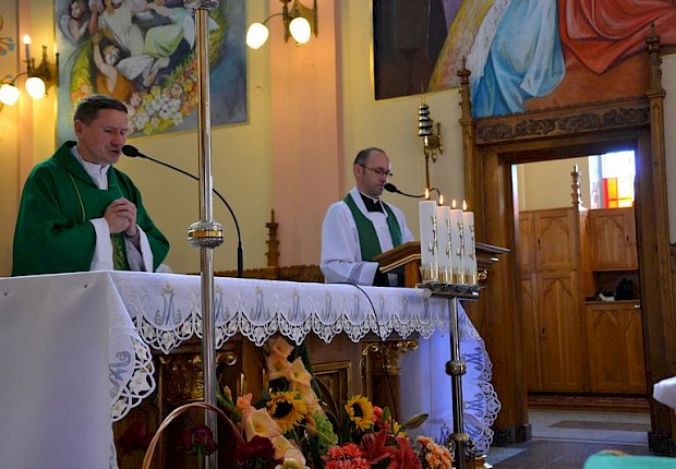 Przyjęcie kandydat&oacute;w do posługi ministranta