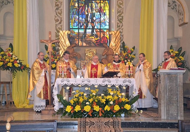 Dekanalne rozgrywki w piłce halowej LSO