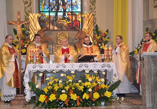 Dekanalne rozgrywki w piłce halowej LSO