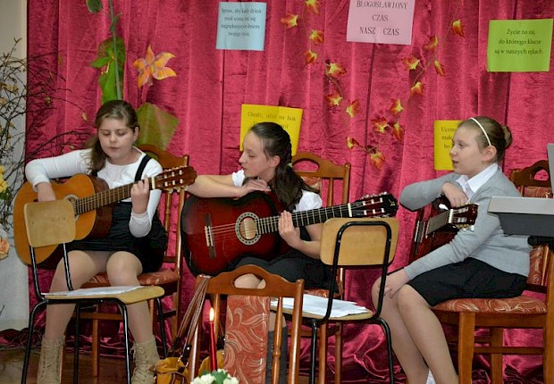 Spotkanie poetycko-muzyczne "Błogosławiony czas"