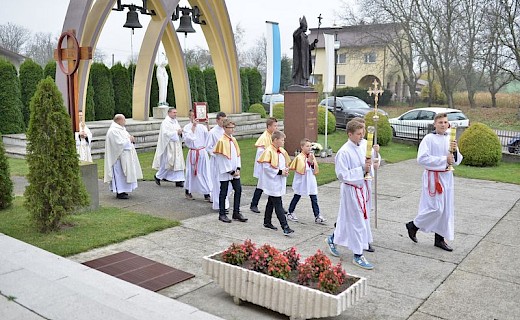 Wprowadzenie relikwii św. Jana Pawła II