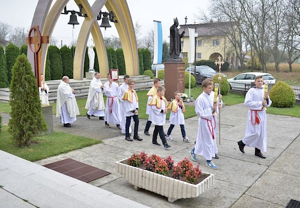 Wprowadzenie relikwii św. Jana Pawła II