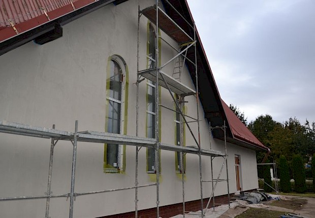 Termomodernizacja kościoła w Ożańsku - drzwi i okna