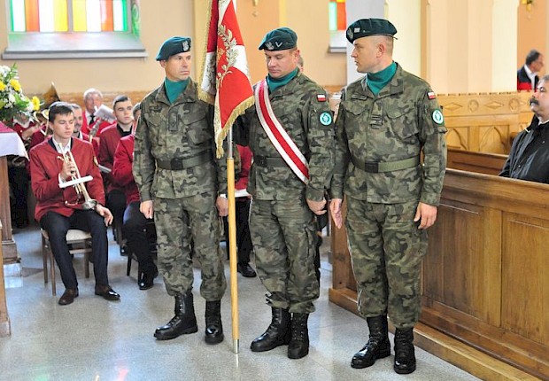 65 rocznica śmierci gen. Jarosza - Kamionki - poświęcenie i odsłonięcie tablicy pamiątkowej