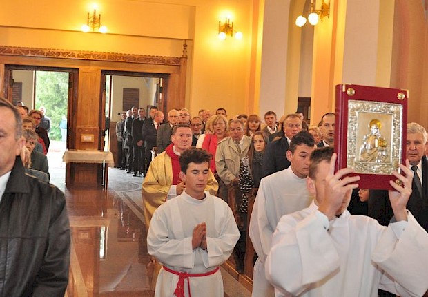 65 rocznica śmierci gen. Jarosza - Kamionki - poświęcenie i odsłonięcie tablicy pamiątkowej