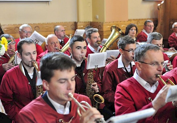 65 rocznica śmierci gen. Jarosza - Kamionki - poświęcenie i odsłonięcie tablicy pamiątkowej