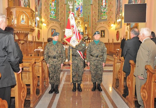 65 rocznica śmierci gen. Jarosza - Kamionki - poświęcenie i odsłonięcie tablicy pamiątkowej