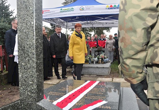 65 rocznica śmierci gen. Jarosza - Kamionki - poświęcenie i odsłonięcie tablicy pamiątkowej