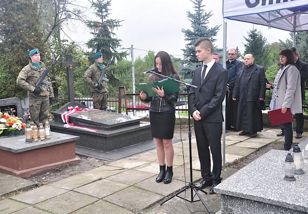 65 rocznica śmierci gen. Jarosza - Kamionki - poświęcenie i odsłonięcie tablicy pamiątkowej