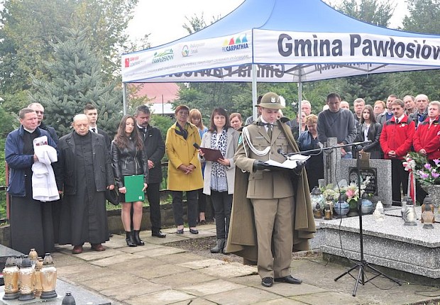 65 rocznica śmierci gen. Jarosza - Kamionki - poświęcenie i odsłonięcie tablicy pamiątkowej