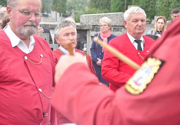 65 rocznica śmierci gen. Jarosza - Kamionki - poświęcenie i odsłonięcie tablicy pamiątkowej