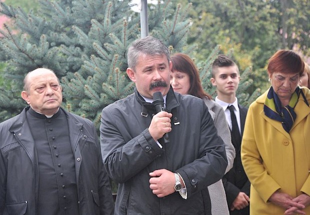 65 rocznica śmierci gen. Jarosza - Kamionki - poświęcenie i odsłonięcie tablicy pamiątkowej