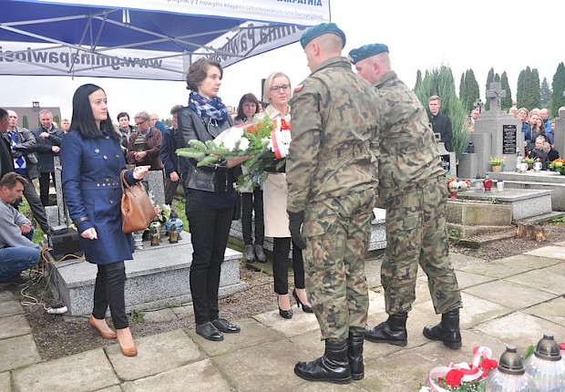65 rocznica śmierci gen. Jarosza - Kamionki - poświęcenie i odsłonięcie tablicy pamiątkowej